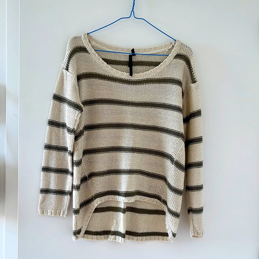Sweater with stripes